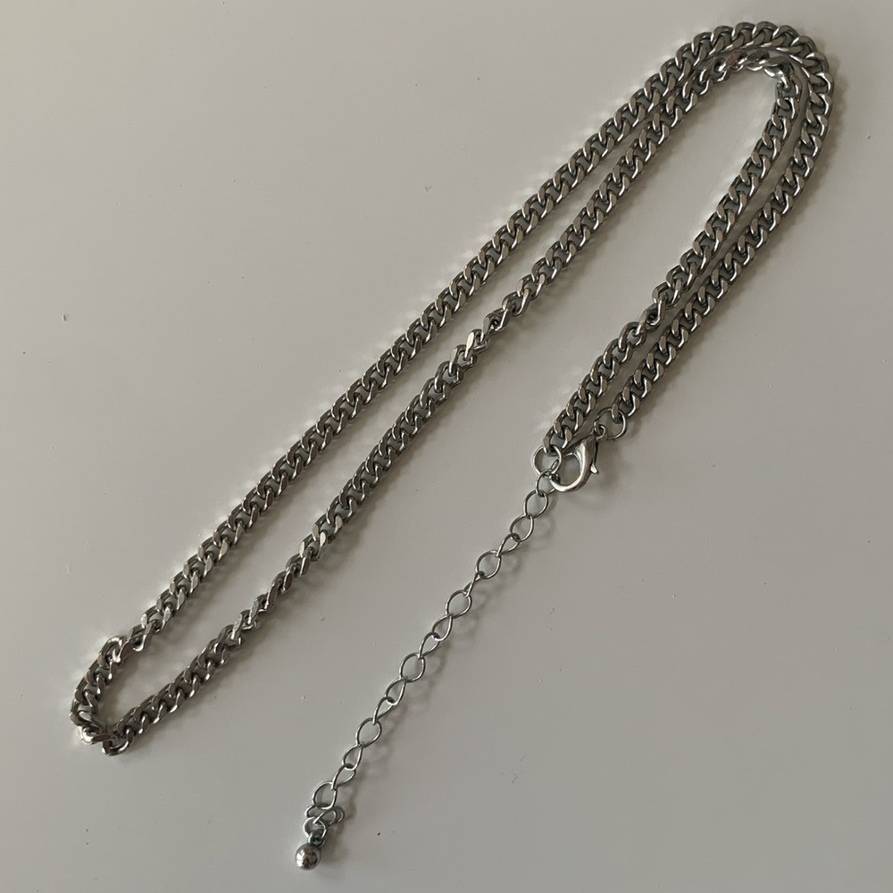 SILVER NECKLACES AND RING - Picture 3 of 5